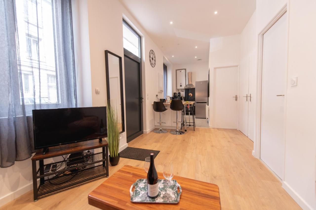 Kasa Loft Centre 2 - Wifi Et Tv - Confortable Et Stationnement Gratuit A Proximite Saint-Etienne  Eksteriør billede